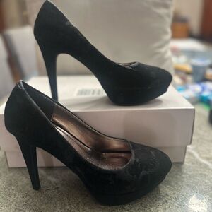 Elegant Black platform High Heels